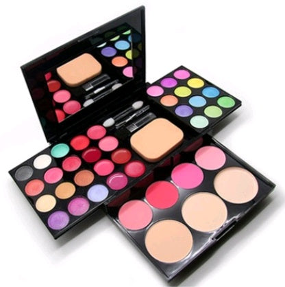 All-in-One Makeup Kit for Women – Full Set with Eyeshadow, Blush, Bronzer & Concealer Palette